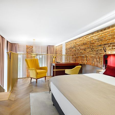Golden Queen Deluxe Jacuzzi Apartments - Old Town Cracóvia Exterior foto