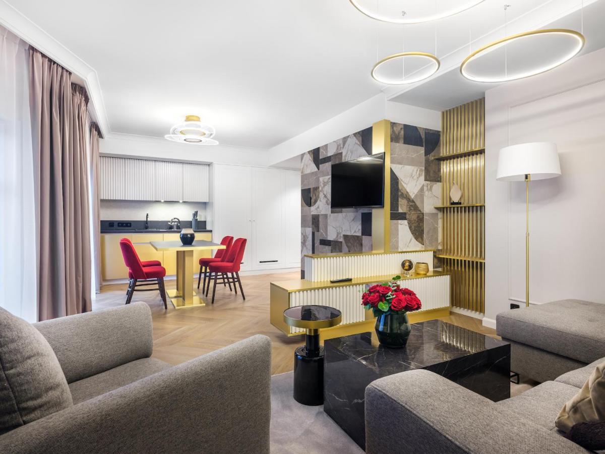 Golden Queen Deluxe Jacuzzi Apartments - Old Town Cracóvia Exterior foto