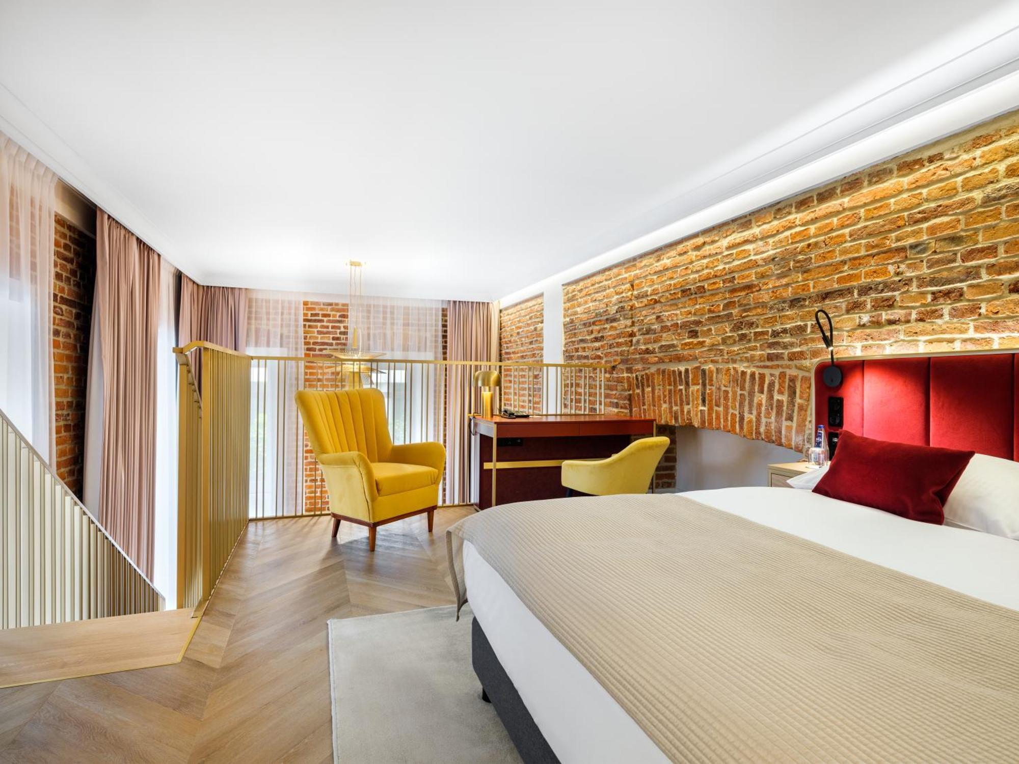 Golden Queen Deluxe Jacuzzi Apartments - Old Town Cracóvia Exterior foto